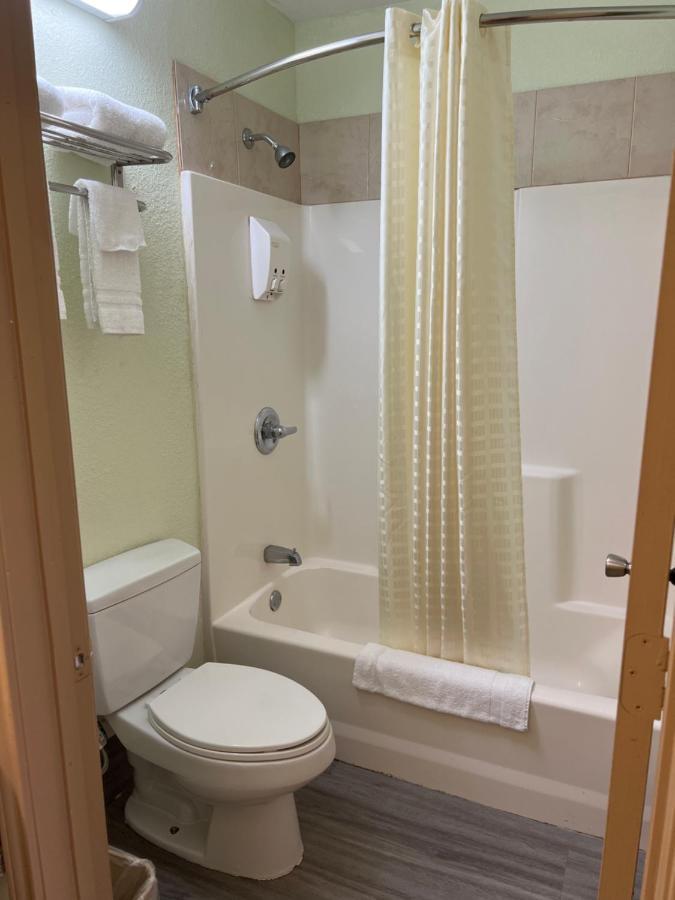Budget Inn Hallettsville 외부 사진